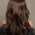 Glow Милый женский искусственный парик средней длины со стрижкой каскад и с легкой волной Миниатюра Фото №5