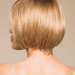 Vista Эффектный короткий женский искусственный парик со стрижкой каре с прямыми волосами Миниатюра Фото №9