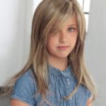 Sara Красивый длинный детский искусственный парик для девочки с косым пробором и прямыми волосами Миниатюра Фото №8